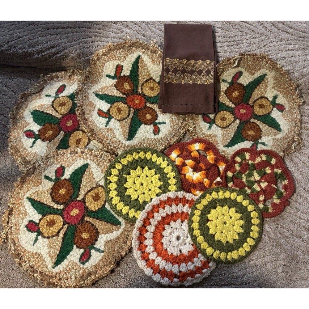 vintage crochet hook set Of 4 Seat Covers, 5 Homemade Pot Holders And Dish Towel